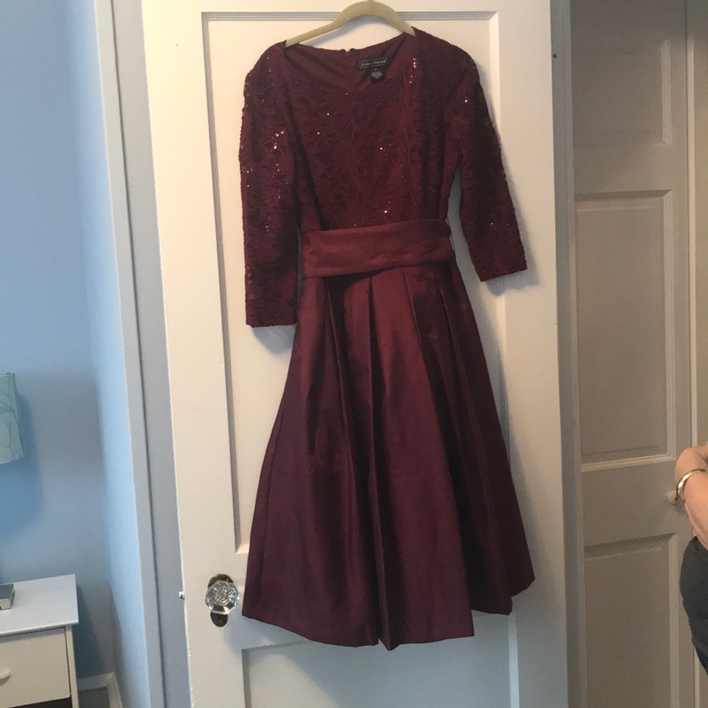 Jessica Howard dress